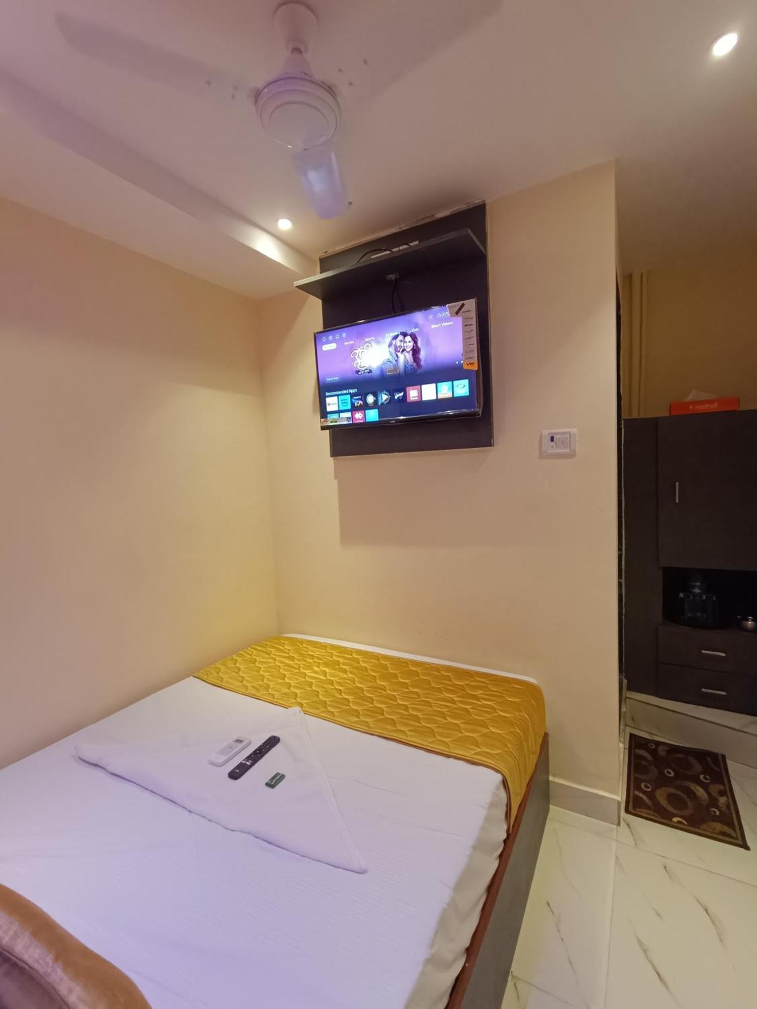 Hotel Powai Residency Mumbai Exteriör bild