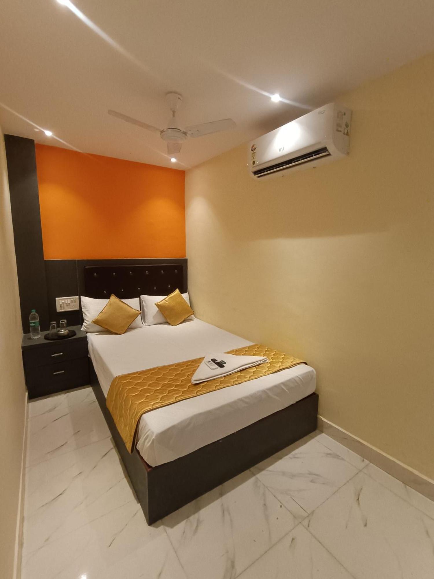Hotel Powai Residency Mumbai Exteriör bild