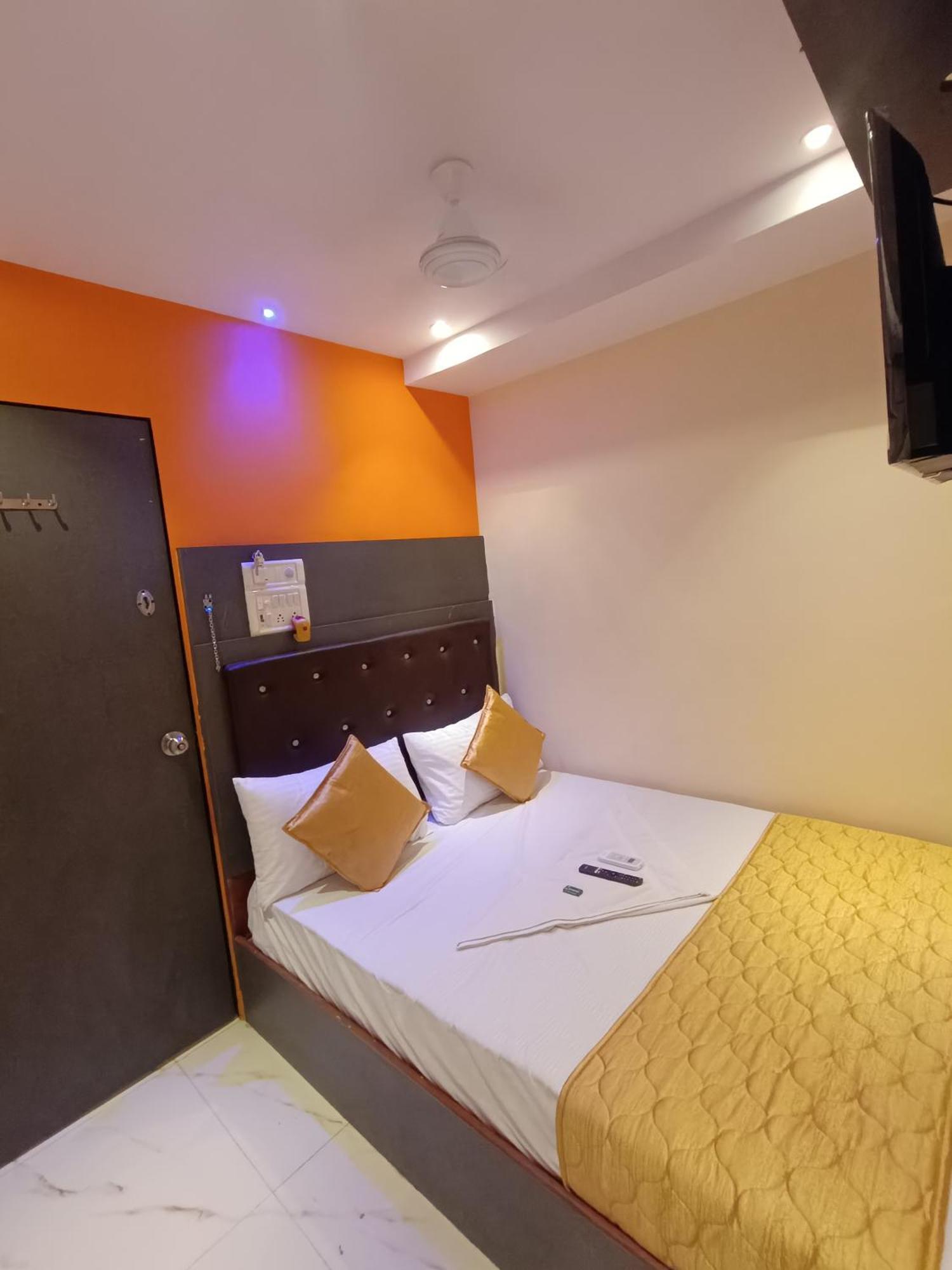 Hotel Powai Residency Mumbai Exteriör bild